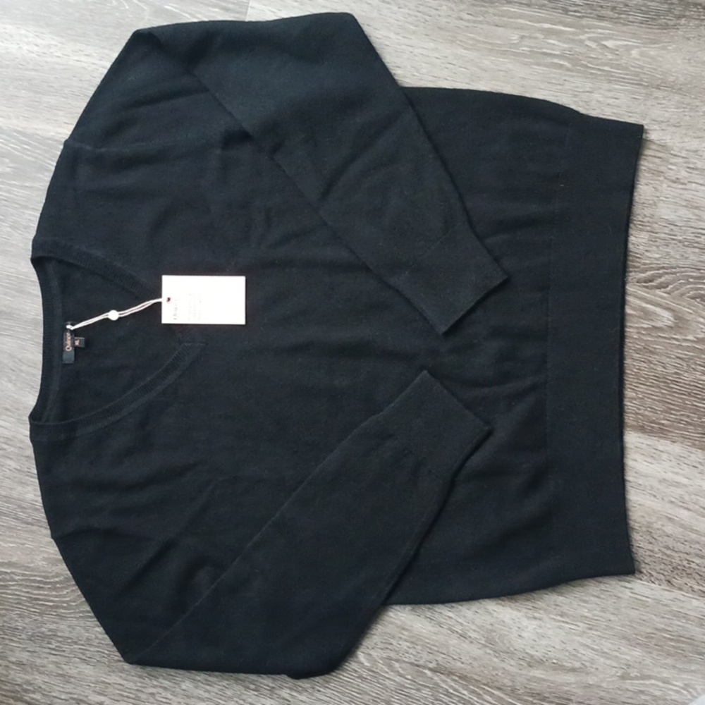 Quince Black V-Neck Sweater
